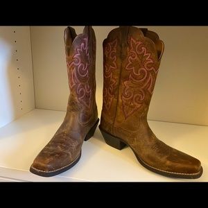 Ariat Cowgirl boots
